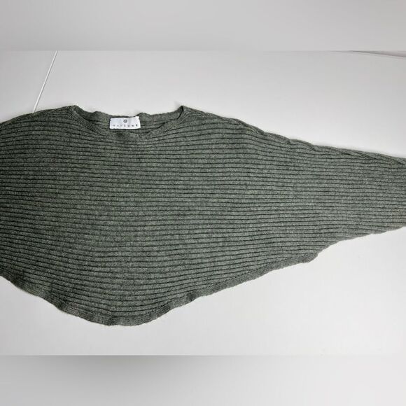 HaveOne Light Olive Chunky Knit Sweater One size made in Italy - Picture 4 of 10